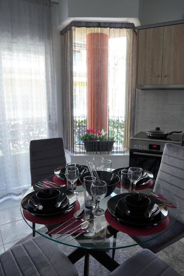 Poseidon'S Premium Apartment Katerini Exterior photo